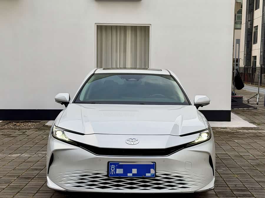 Camry 2025 2.0HG Glory - zdjęcie 3