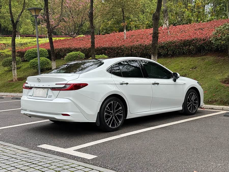 Camry 2025 2.5HG Premium Intelligent Edition - zdjęcie 13