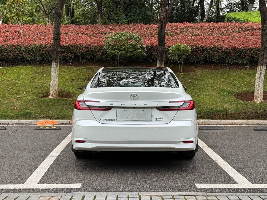 Camry 2025 2.5HG Premium Intelligent Edition - zdjęcie 14