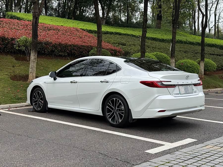 Camry 2025 2.5HG Premium Intelligent Edition - zdjęcie 15