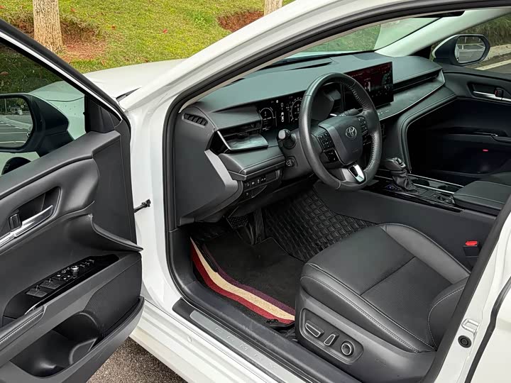 Camry 2025 2.5HG Premium Intelligent Edition - zdjęcie 19