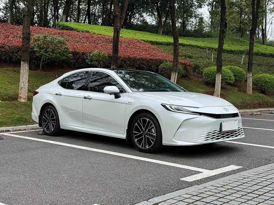 Camry 2025 2.5HG Premium Intelligent Edition - zdjęcie 3