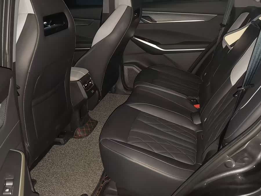 Changan CS75PLUS 2024 3rd Gen Champion 1.5T Smart Driving Edition - zdjęcie 6