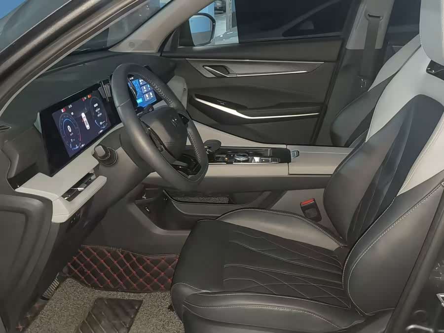 Changan CS75PLUS 2024 3rd Gen Champion 1.5T Smart Driving Edition - zdjęcie 9