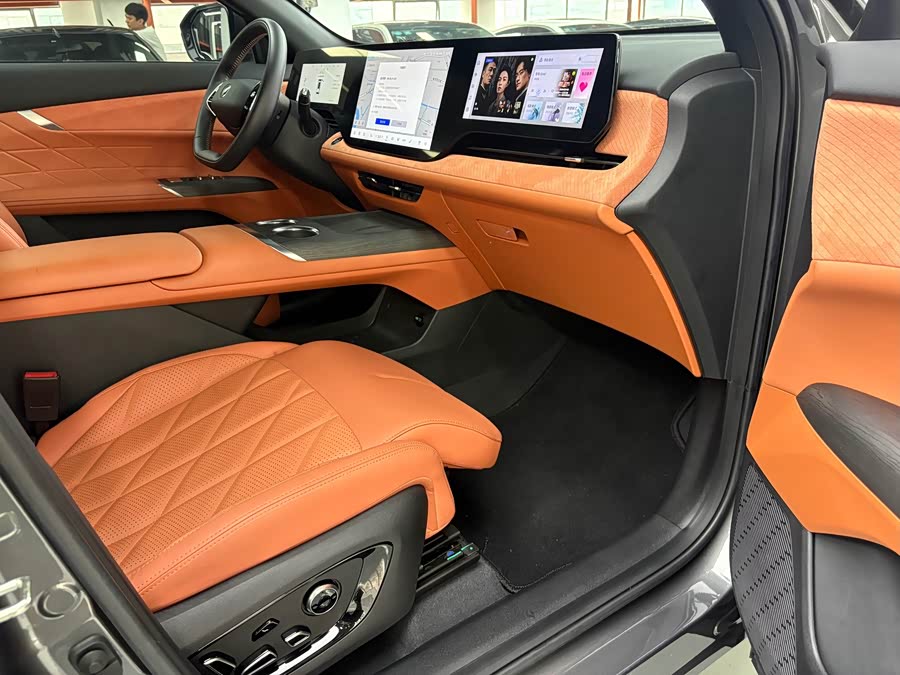 Changan CS75PLUS 2025 4th Generation Ultra 2.0T New Blue Whale Qinfeng - zdjęcie 13