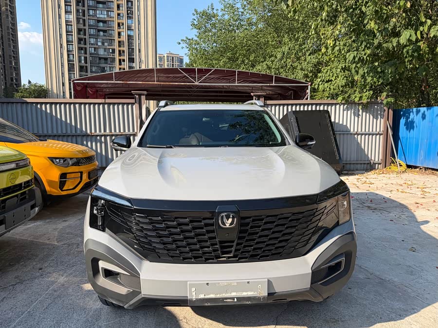 Changan Hunter 2024 Knight Edition Navigation Type Dual Motor Four-Wheel Drive Standard Box - zdjęcie 2