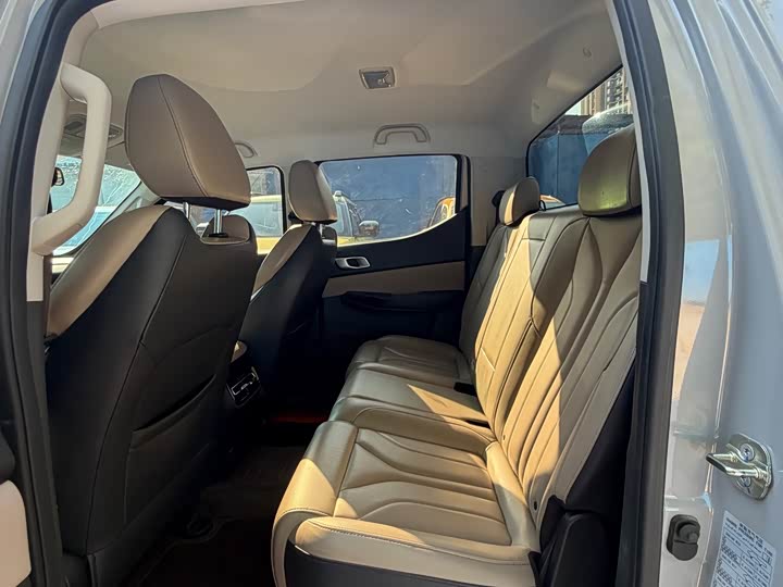 Changan Hunter 2024 Knight Edition Navigation Type Dual Motor Four-Wheel Drive Standard Box - zdjęcie 17