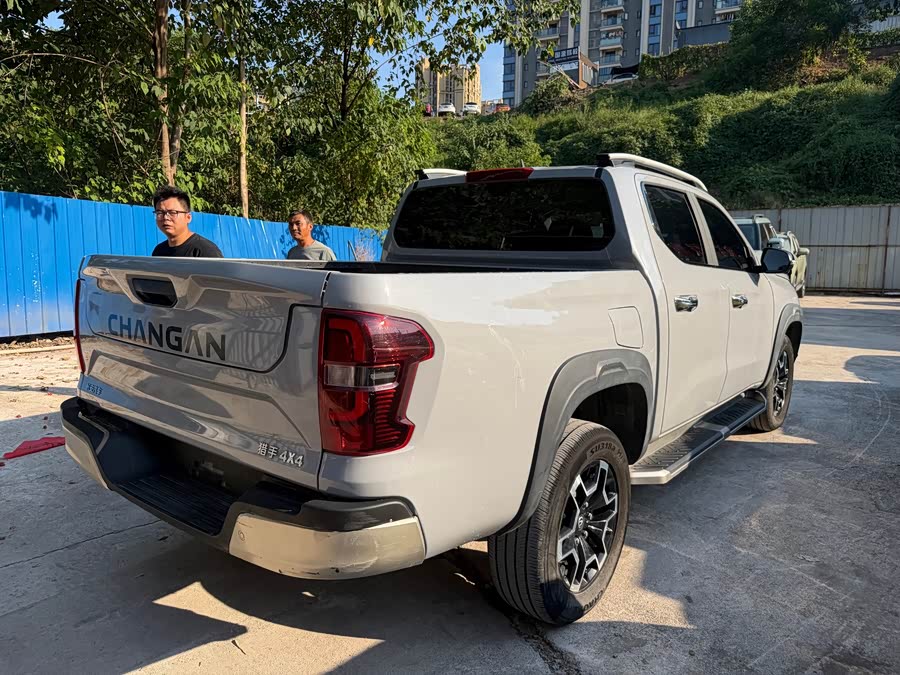 Changan Hunter 2024 Knight Edition Navigation Type Dual Motor Four-Wheel Drive Standard Box - zdjęcie 4