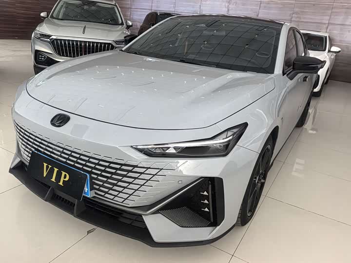 Changan UNI-V 2023 1.5T Premium - zdjęcie 16