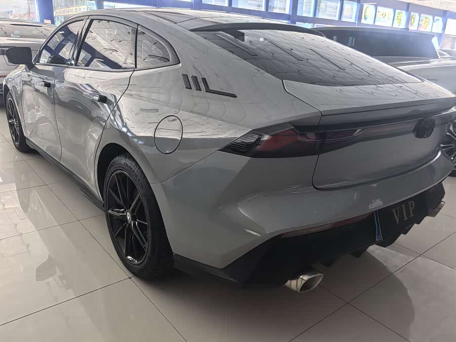 Changan UNI-V 2023 1.5T Premium - zdjęcie 6