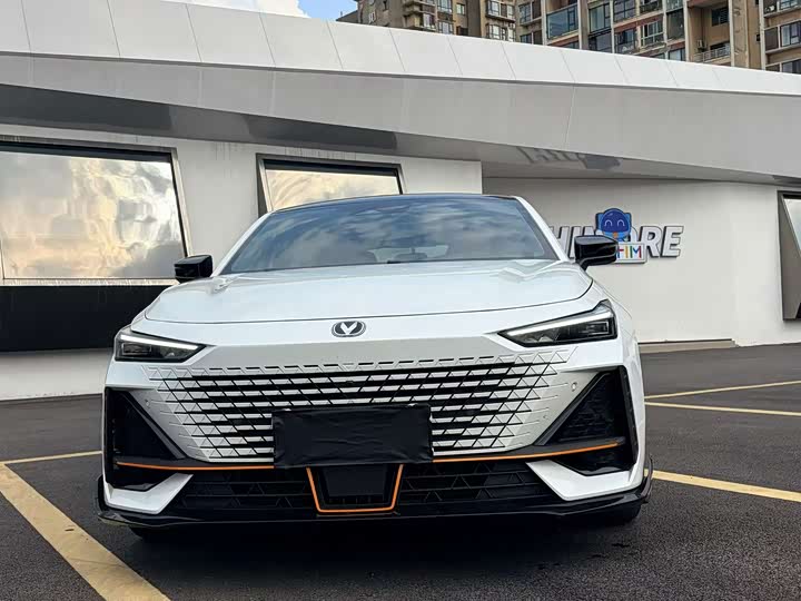 Changan UNI-V 2023 1.5T Sport - zdjęcie 11