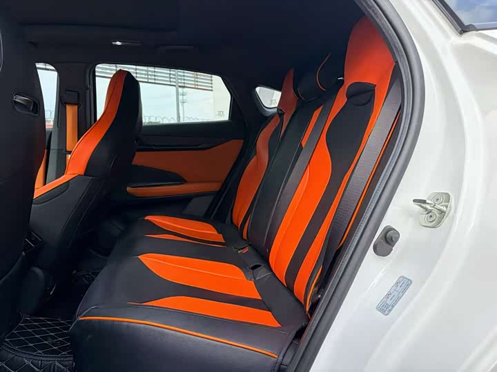 Changan UNI-V 2023 1.5T Sport - zdjęcie 15
