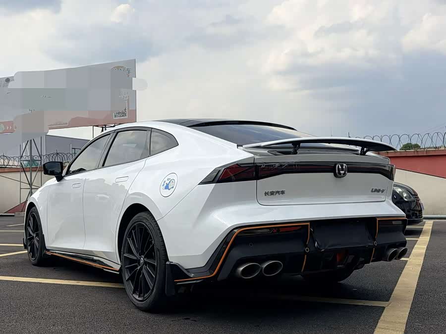 Changan UNI-V 2023 1.5T Sport - zdjęcie 7