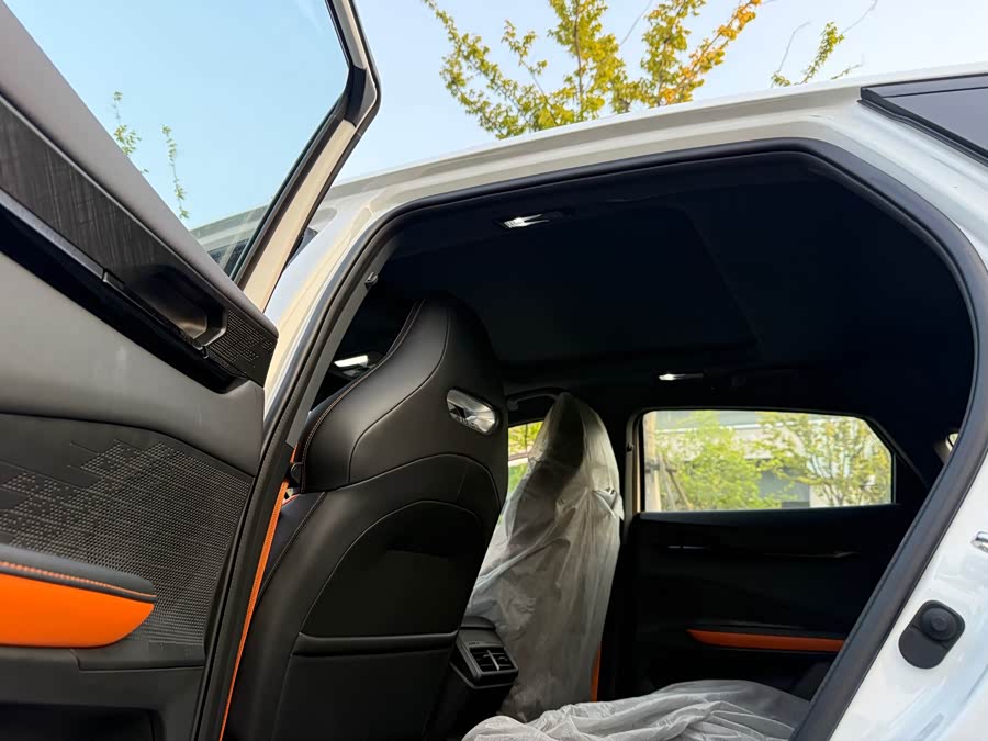 Changan UNI-V 2024 1.5T High Energy Version - zdjęcie 15