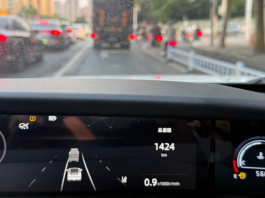 Changan UNI-V 2024 1.5T High Energy Version - zdjęcie 20