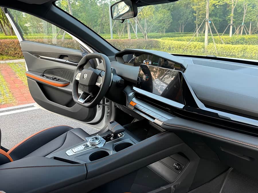 Changan UNI-V 2024 1.5T High Energy Version - zdjęcie 9