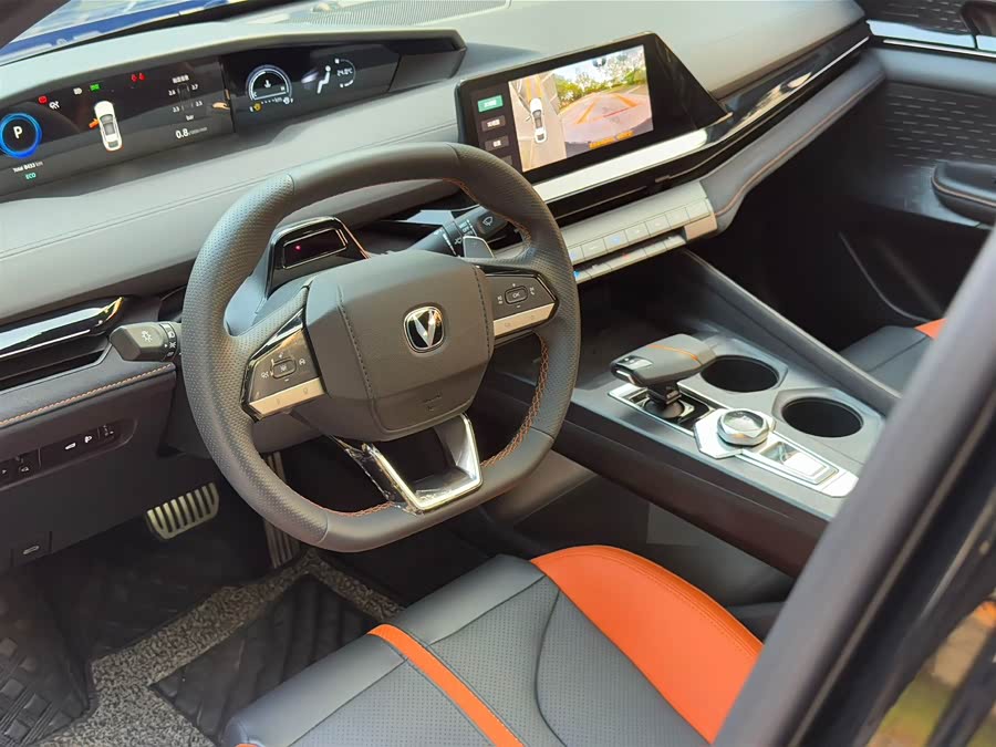 Changan UNI-V 2024 1.5T Premium Sports Edition - zdjęcie 16