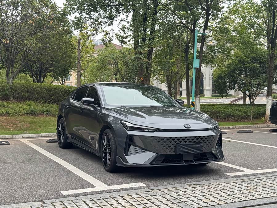 Changan UNI-V 2024 1.5T Premium Sports Edition - zdjęcie 3