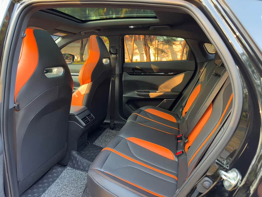 Changan UNI-V 2024 1.5T Premium Sports Edition - zdjęcie 5