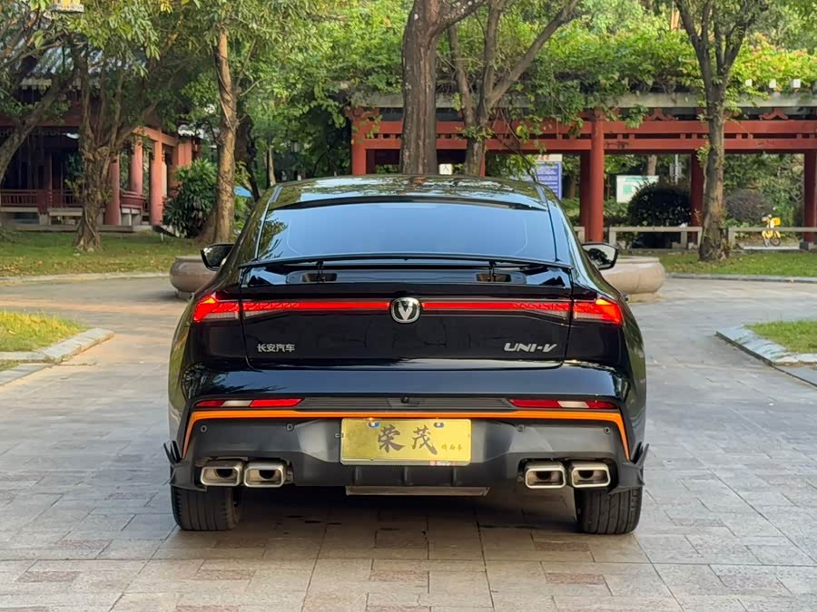 Changan UNI-V 2024 1.5T Premium Sports Edition - zdjęcie 10