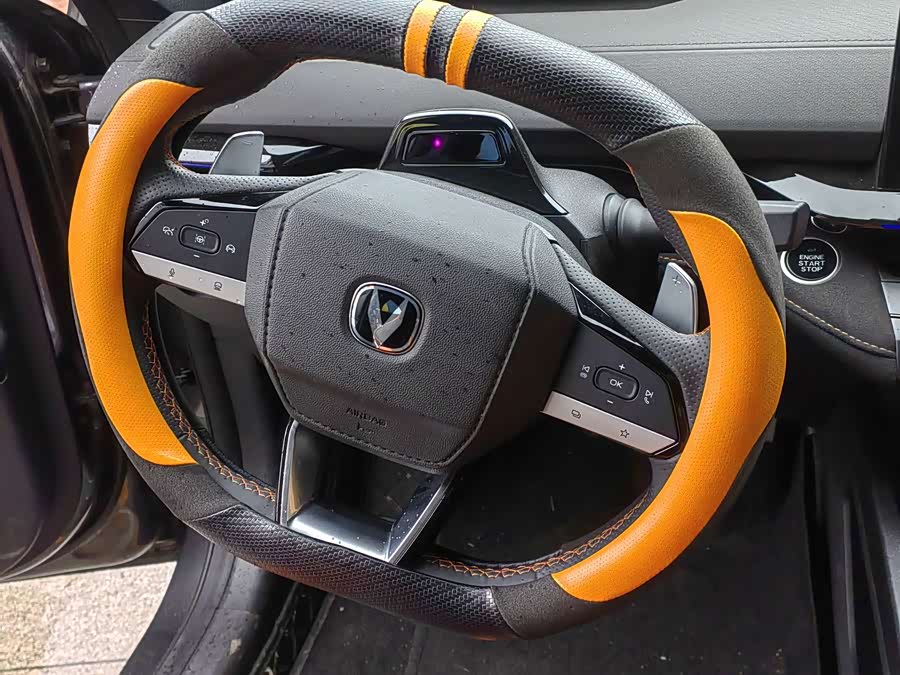 Changan UNI-V 2024 1.5T Smart Navigation Edition - zdjęcie 13