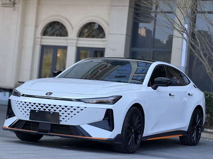 Changan UNI-V 2025 1.5T 500Bar Premium Sports Edition - zdjęcie 11