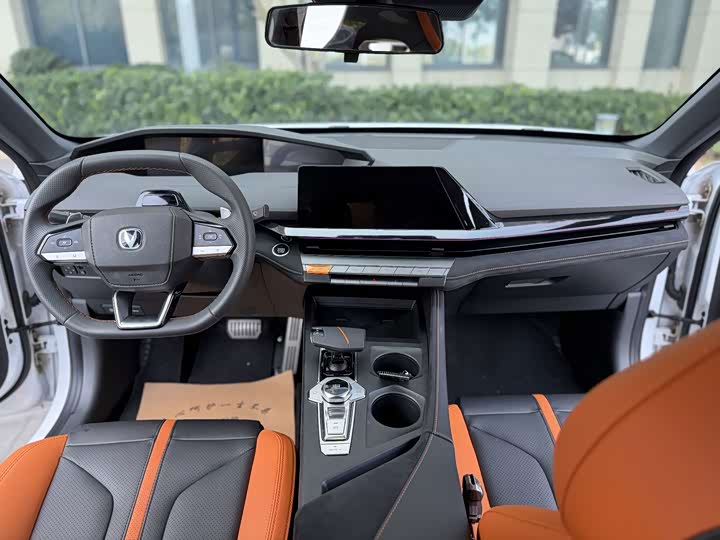 Changan UNI-V 2025 1.5T 500Bar Premium Sports Edition - zdjęcie 17