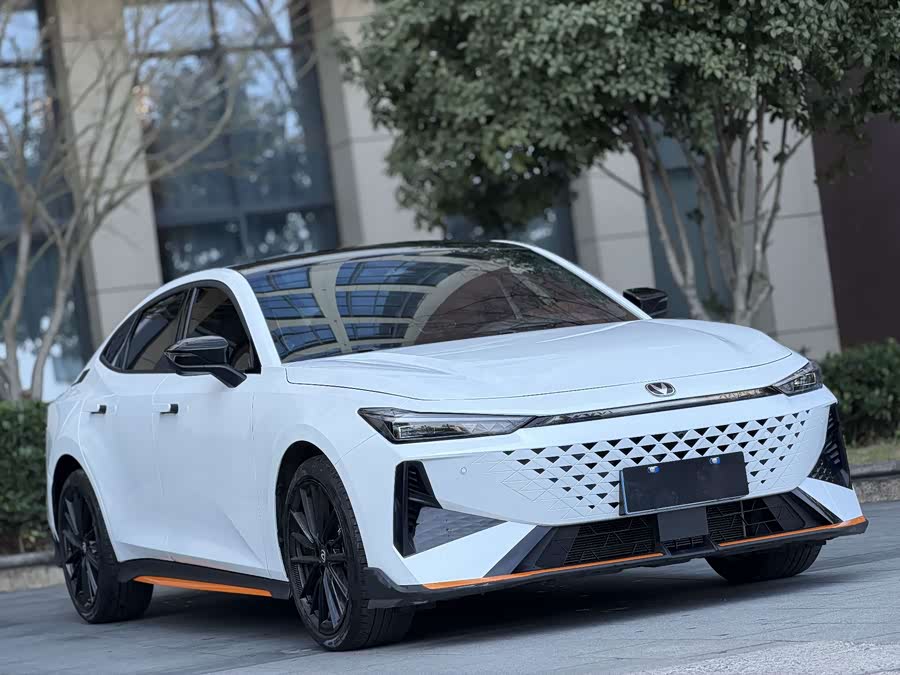 Changan UNI-V 2025 1.5T 500Bar Premium Sports Edition - zdjęcie 3