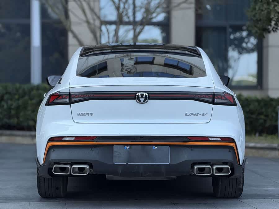 Changan UNI-V 2025 1.5T 500Bar Premium Sports Edition - zdjęcie 9