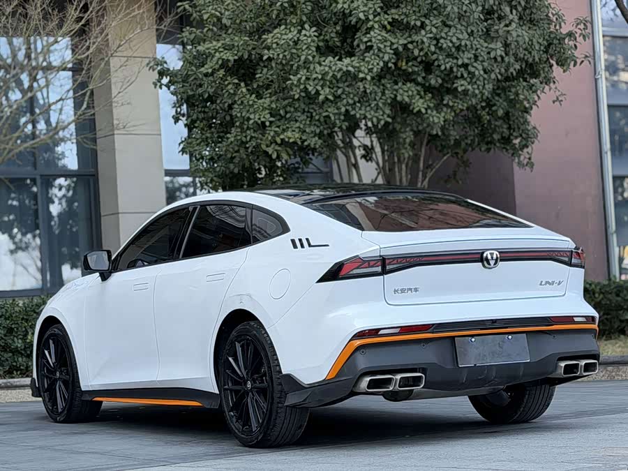 Changan UNI-V 2025 1.5T 500Bar Premium Sports Edition - zdjęcie 10