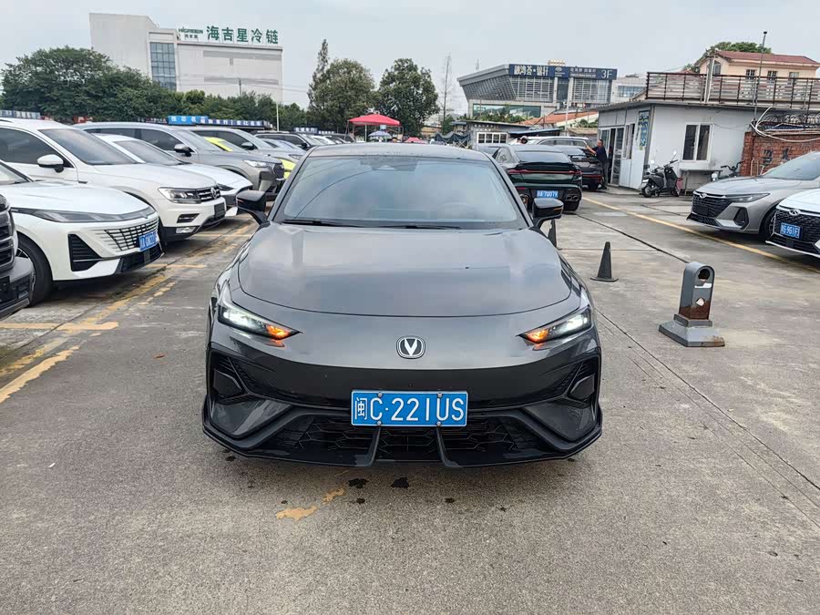Changan UNI-V 2025 3rd Gen 1.5T 500Bar Premium Sport - zdjęcie 2