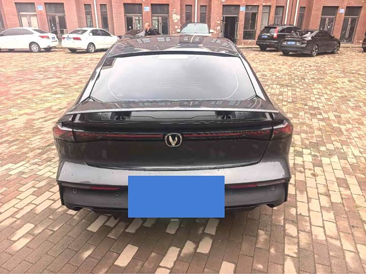 Changan UNI-V Smart Electric iDD 2023 1.5T 113km Smart Edition - zdjęcie 15