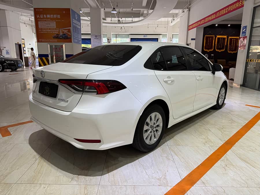 Corolla 2023 1.5L Elite - zdjęcie 4
