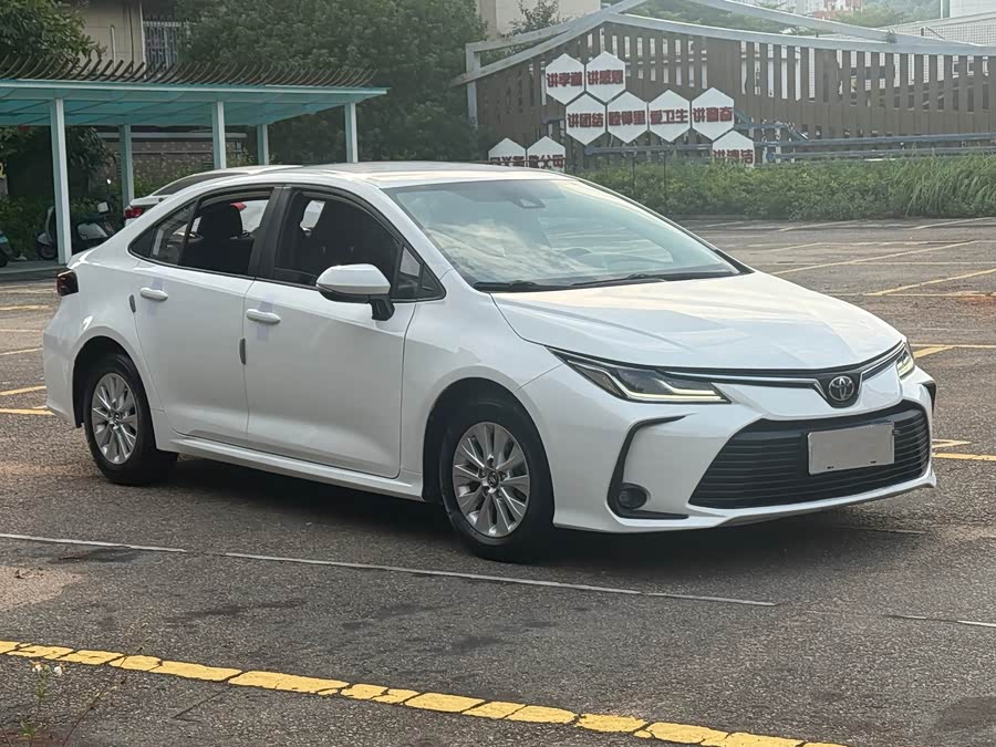 Corolla 2023 1.5L Pioneer - zdjęcie 3