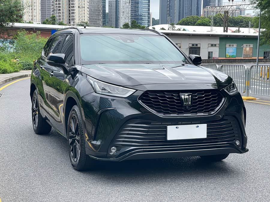 Crown Lufang 2024 2.0T 4WD Sport Edition - zdjęcie 3