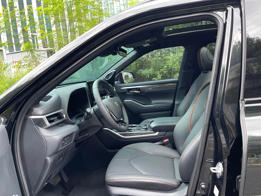 Crown Lufang 2024 2.0T 4WD Sport Edition - zdjęcie 5