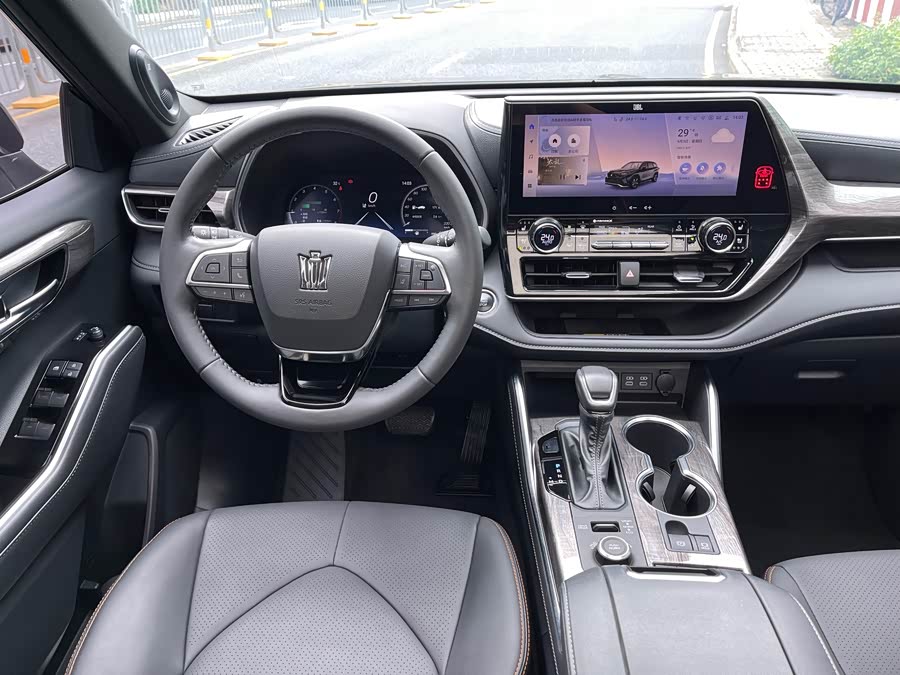 Crown Lufang 2024 2.0T 4WD Sport Edition - zdjęcie 8