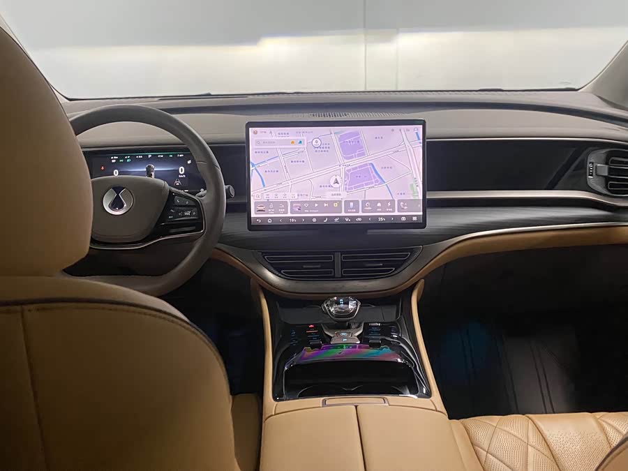 D9 2022 DM-i 970 4WD Honor - zdjęcie 8