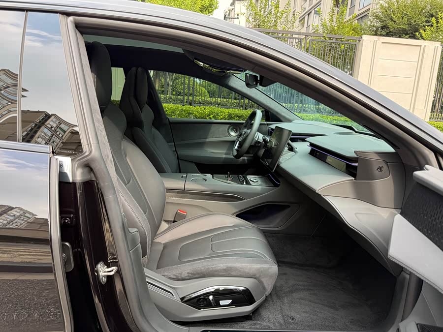 EMEYA 2025 600 Luxury - zdjęcie 16