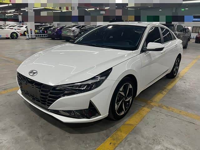 Elantra 2022 1.5L CVT LUX Premium Edition - zdjęcie 1