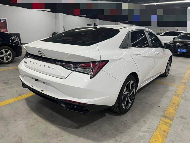 Elantra 2022 1.5L CVT LUX Premium Edition - zdjęcie 14