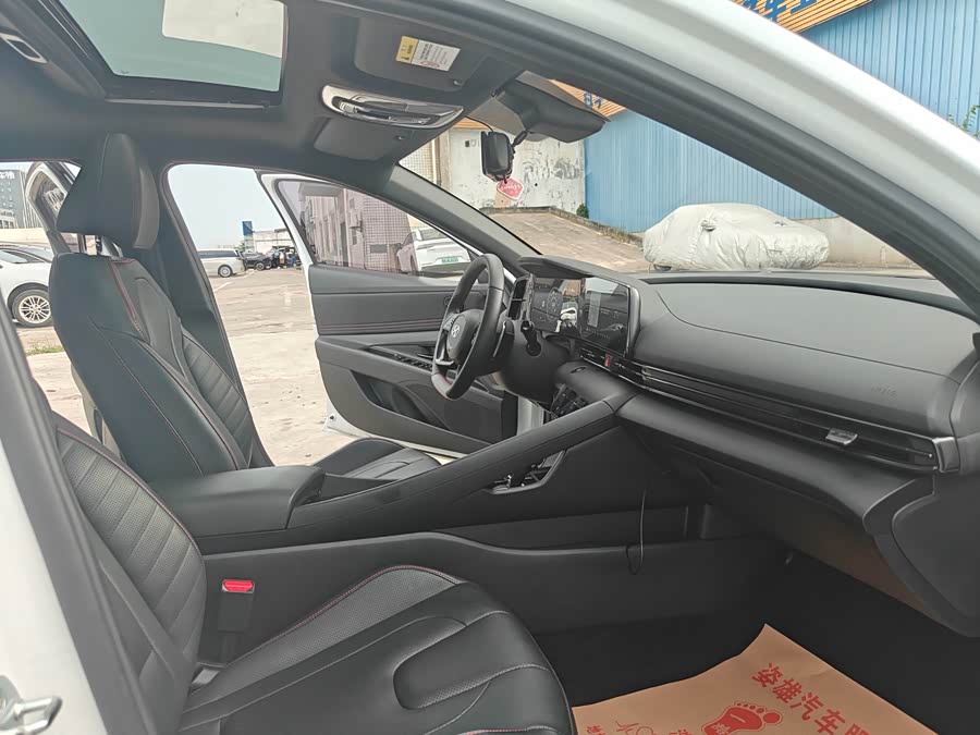Elantra 2022 240TGDi DCT Luxury - zdjęcie 14