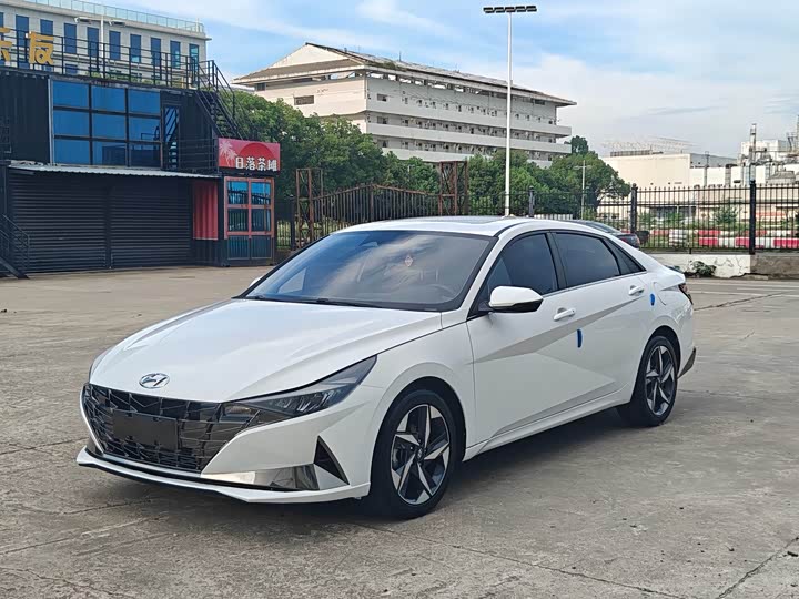 Elantra 2022 240TGDi DCT Luxury - zdjęcie 19