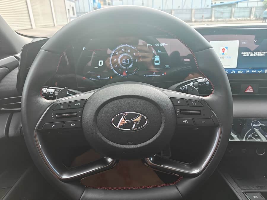 Elantra 2022 240TGDi DCT Luxury - zdjęcie 9