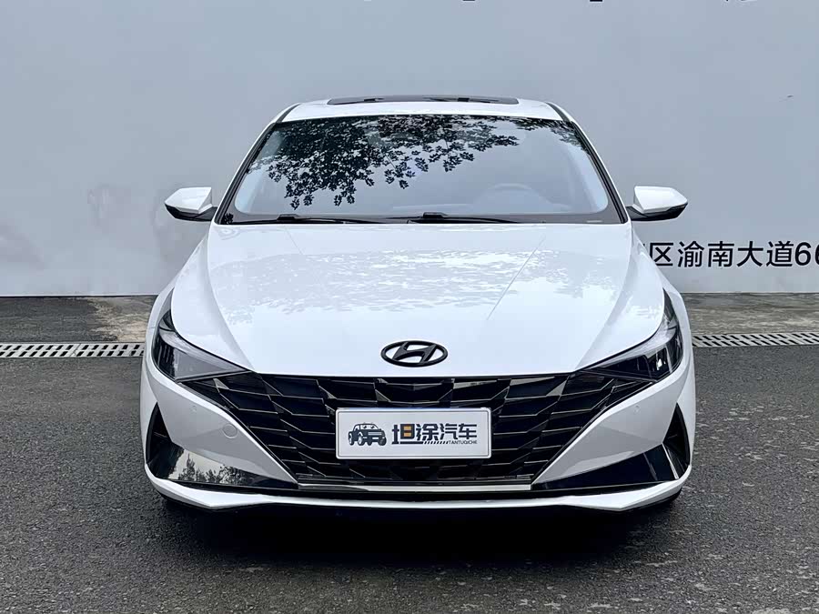 Elantra 2023 1.5L CVT LUX Premium Edition - zdjęcie 2
