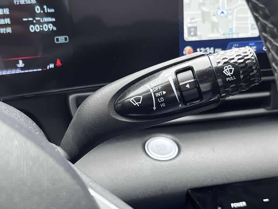 Elantra 2023 1.5L CVT LUX Premium Edition - zdjęcie 14