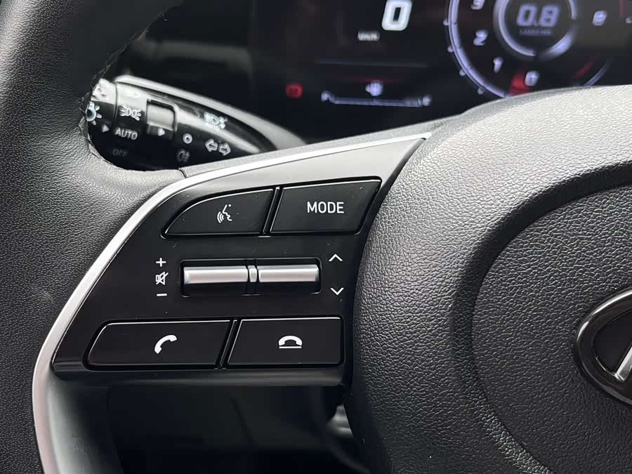 Elantra 2023 1.5L CVT LUX Premium Edition - zdjęcie 20