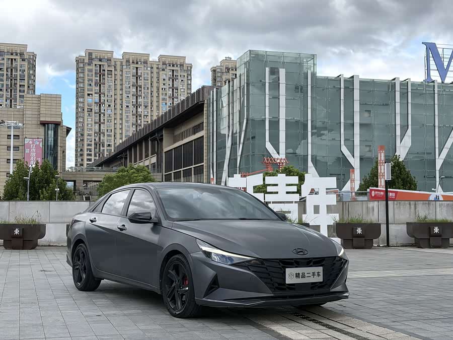 Elantra 2023 1.5L CVT LUX Premium Edition - zdjęcie 3