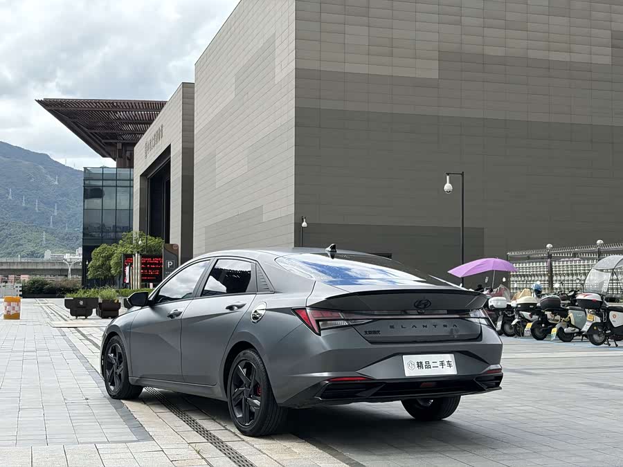 Elantra 2023 1.5L CVT LUX Premium Edition - zdjęcie 7