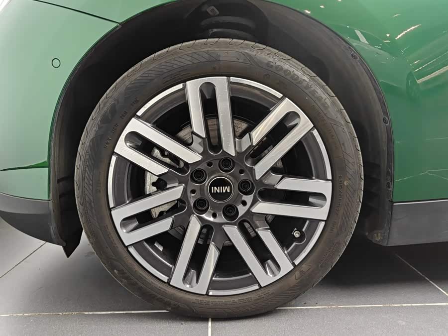 Electric MINI COOPER 2025 456km COOPER E Classic - zdjęcie 13